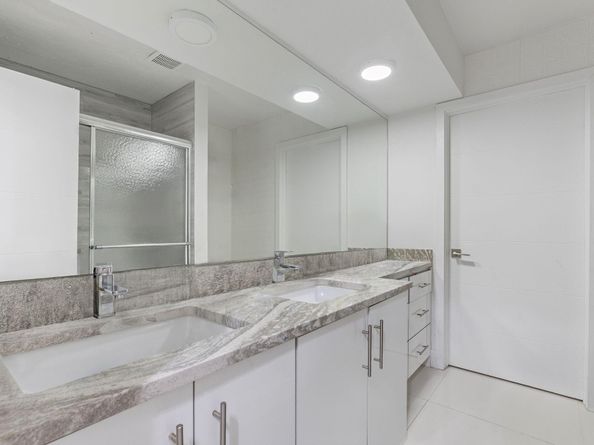 5920 NW 14th Pl, Sunrise FL 33313