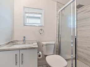 5920 NW 14th Pl, Sunrise FL 33313