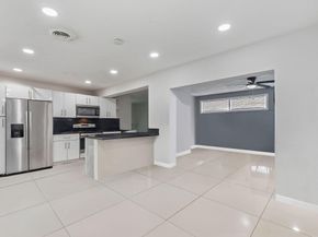 5920 NW 14th Pl, Sunrise FL 33313