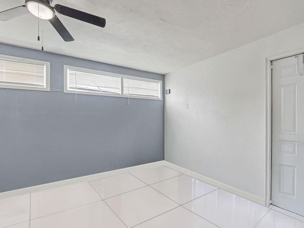 5920 NW 14th Pl, Sunrise FL 33313