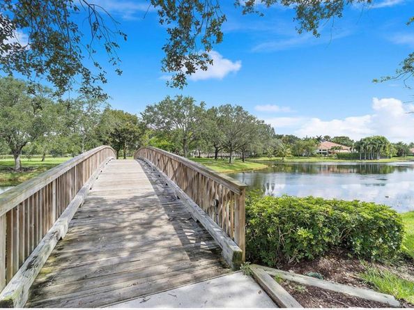 10151 NW 59th Dr, Parkland FL 33076