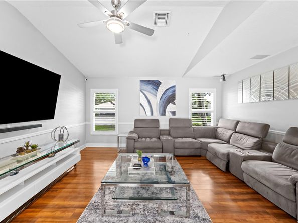 10151 NW 59th Dr, Parkland FL 33076