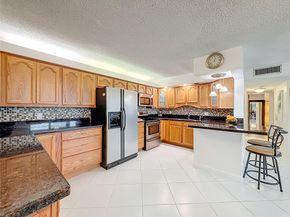 1101 River Reach Dr 502, Fort Lauderdale FL 33315