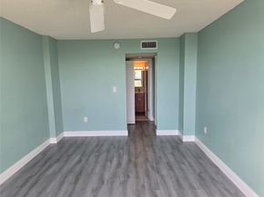 5033 NW 7th St 508, Miami FL 33126