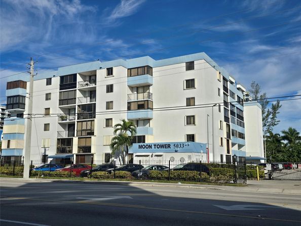 5033 NW 7th St 508, Miami FL 33126