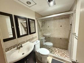 2204 Lake Osborne Drive 5, Lake Worth Beach FL 33461