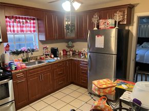 7960 NW 174th St, Hialeah FL 33015