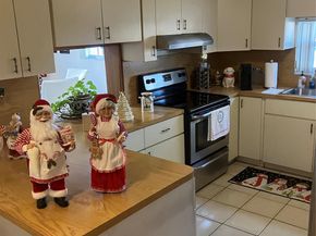 7960 NW 174th St, Hialeah FL 33015