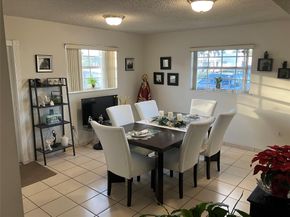 7960 NW 174th St, Hialeah FL 33015