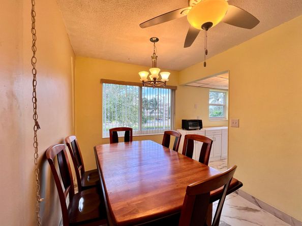 14 Bedford A, West Palm Beach FL 33417