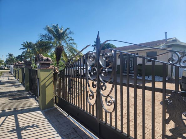 4470 NW 202nd St, Miami Gardens FL 33055