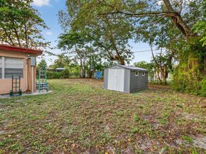 1525 NW 14th Ct, Fort Lauderdale FL 33311