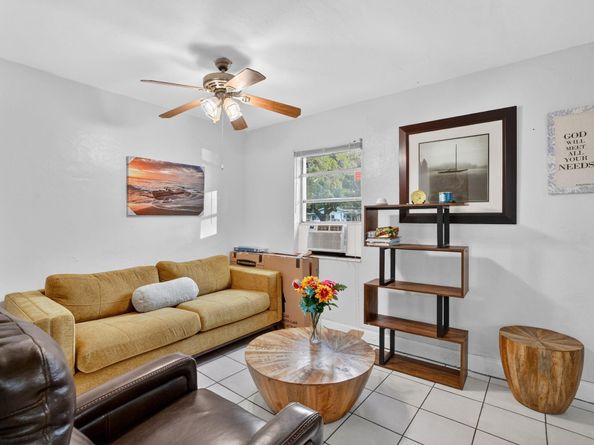 1525 NW 14th Ct, Fort Lauderdale FL 33311