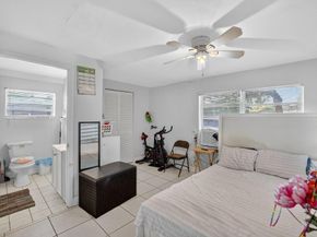 1525 NW 14th Ct, Fort Lauderdale FL 33311