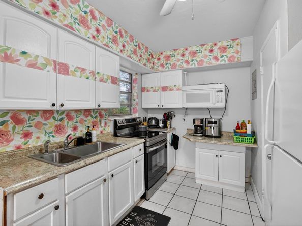 1525 NW 14th Ct, Fort Lauderdale FL 33311