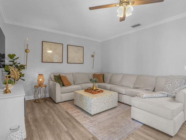 10234 Hunt Club Lane, Palm Beach Gardens FL 33418