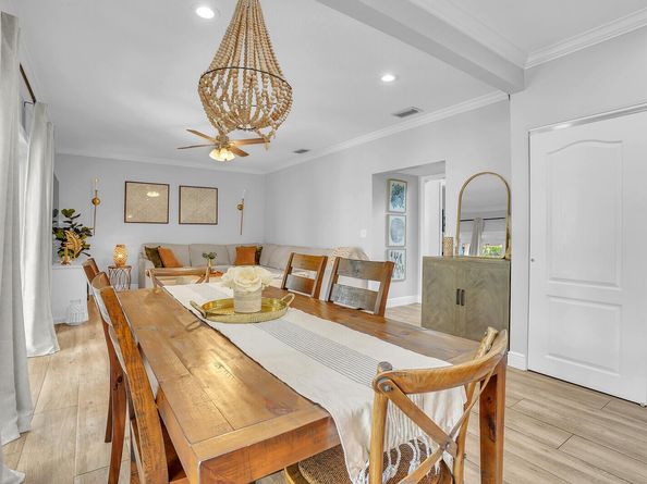 10234 Hunt Club Lane, Palm Beach Gardens FL 33418