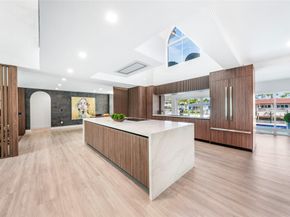 11 S Castle Harbor Is, Fort Lauderdale FL 33308