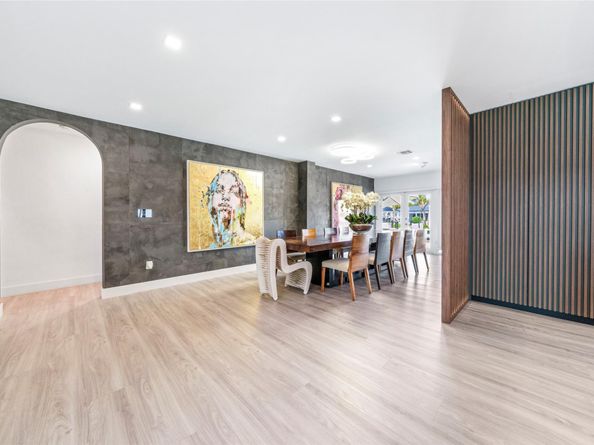 11 S Castle Harbor Is, Fort Lauderdale FL 33308