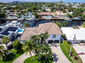 11 S Castle Harbor Is, Fort Lauderdale FL 33308