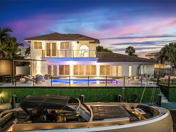 11 S Castle Harbor Is, Fort Lauderdale FL 33308