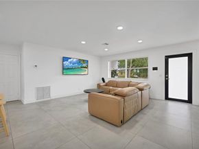 300 SW 65th Way, Pembroke Pines FL 33023