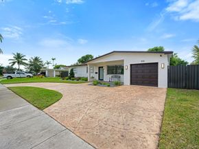 300 SW 65th Way, Pembroke Pines FL 33023