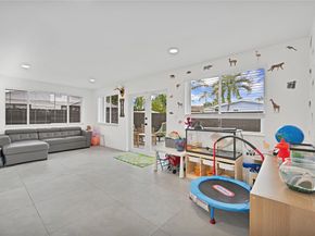 300 SW 65th Way, Pembroke Pines FL 33023