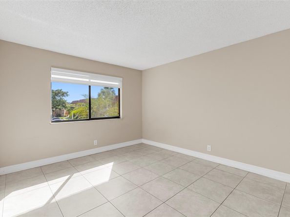 Undisclosed Address #FX-10536652, Weston FL 33326