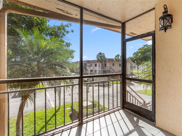 Undisclosed Address #FX-10536652, Weston FL 33326