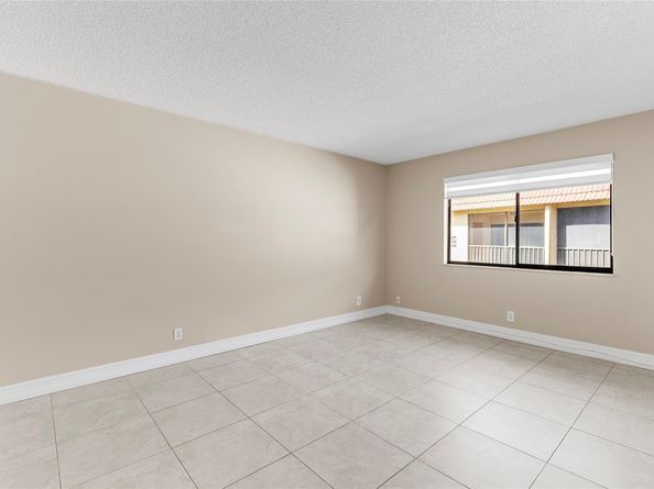 Undisclosed Address #FX-10536652, Weston FL 33326