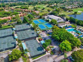 11281 Aspen Glen Drive 104, Boynton Beach FL 33437