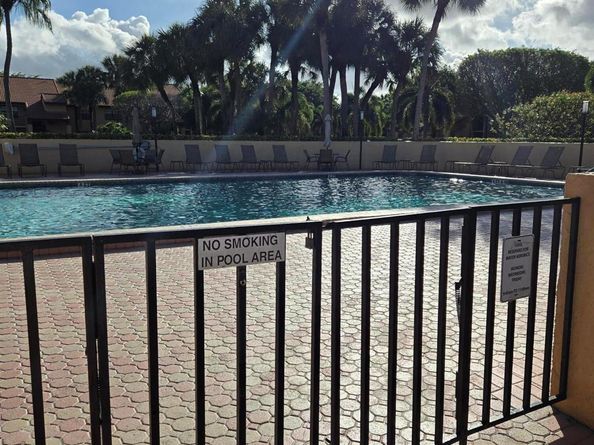 11281 Aspen Glen Drive 104, Boynton Beach FL 33437