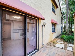 11281 Aspen Glen Drive 104, Boynton Beach FL 33437