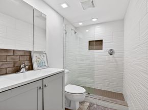 11281 Aspen Glen Drive 104, Boynton Beach FL 33437