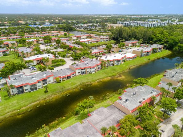 215 Lake Dora Drive, West Palm Beach FL 33411