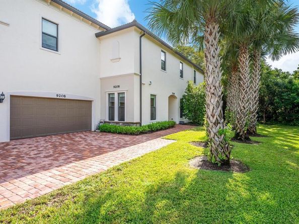 9208 Passiflora Way 102, Boca Raton FL 33428