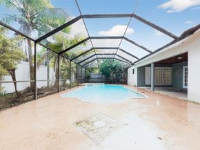 264 NW 79th Ave, Margate FL 33063