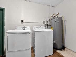 264 NW 79th Ave, Margate FL 33063