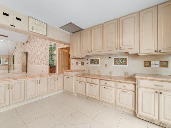 2368 Saratoga Bay Drive, West Palm Beach FL 33409