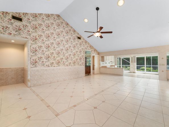 2368 Saratoga Bay Drive, West Palm Beach FL 33409