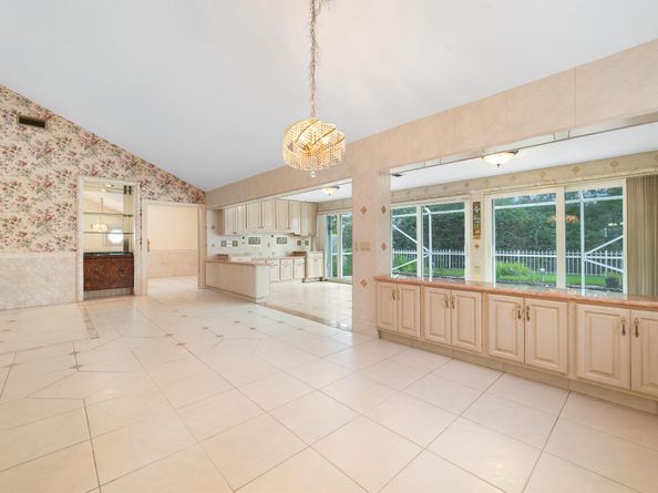 2368 Saratoga Bay Drive, West Palm Beach FL 33409