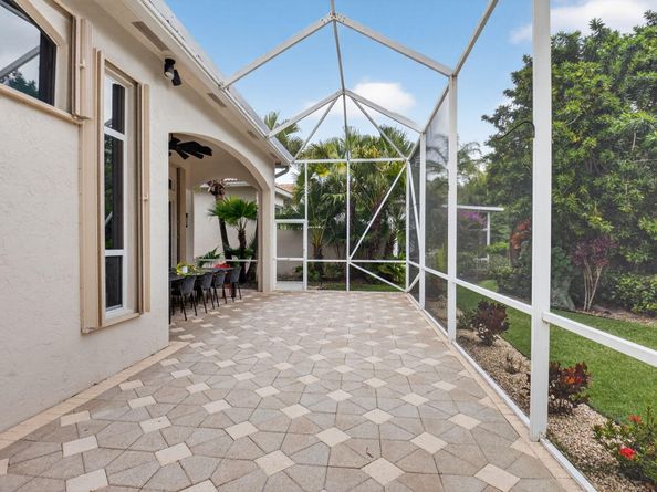 6942 Fairway Lakes Drive, Boynton Beach FL 33472