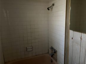 2129 NW 59th St, Miami FL 33142