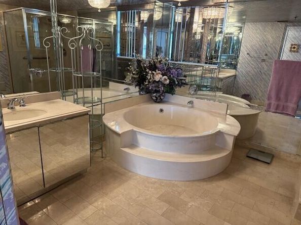 7564 Regency Lake Drive 702, Boca Raton FL 33433