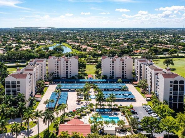 7564 Regency Lake Drive 702, Boca Raton FL 33433