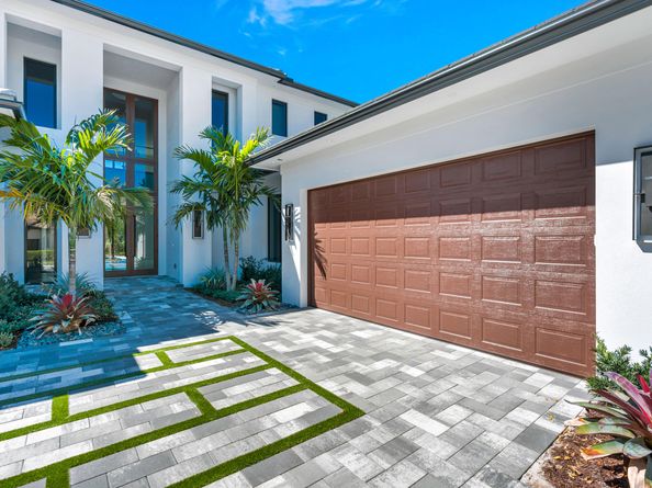 112 Regatta Drive, Jupiter FL 33477