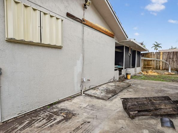 18091 SW 134th Ct, Miami FL 33177