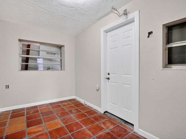 18091 SW 134th Ct, Miami FL 33177