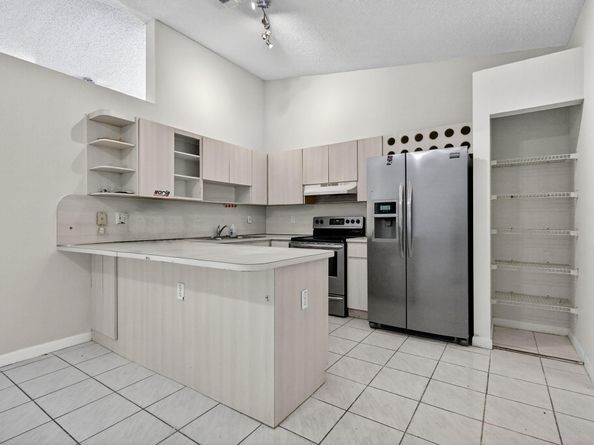 18091 SW 134th Ct, Miami FL 33177